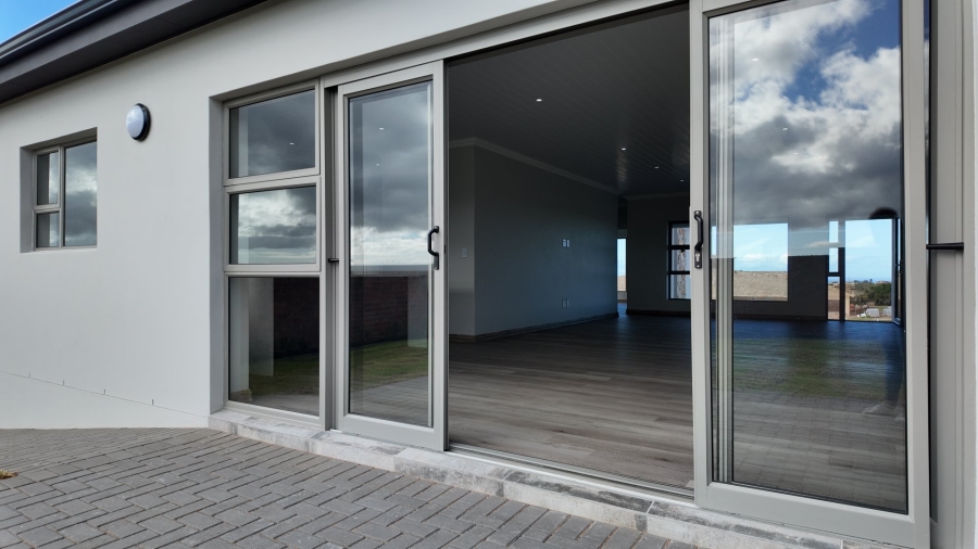 3 Bedroom Property for Sale in Stilbaai Wes Western Cape